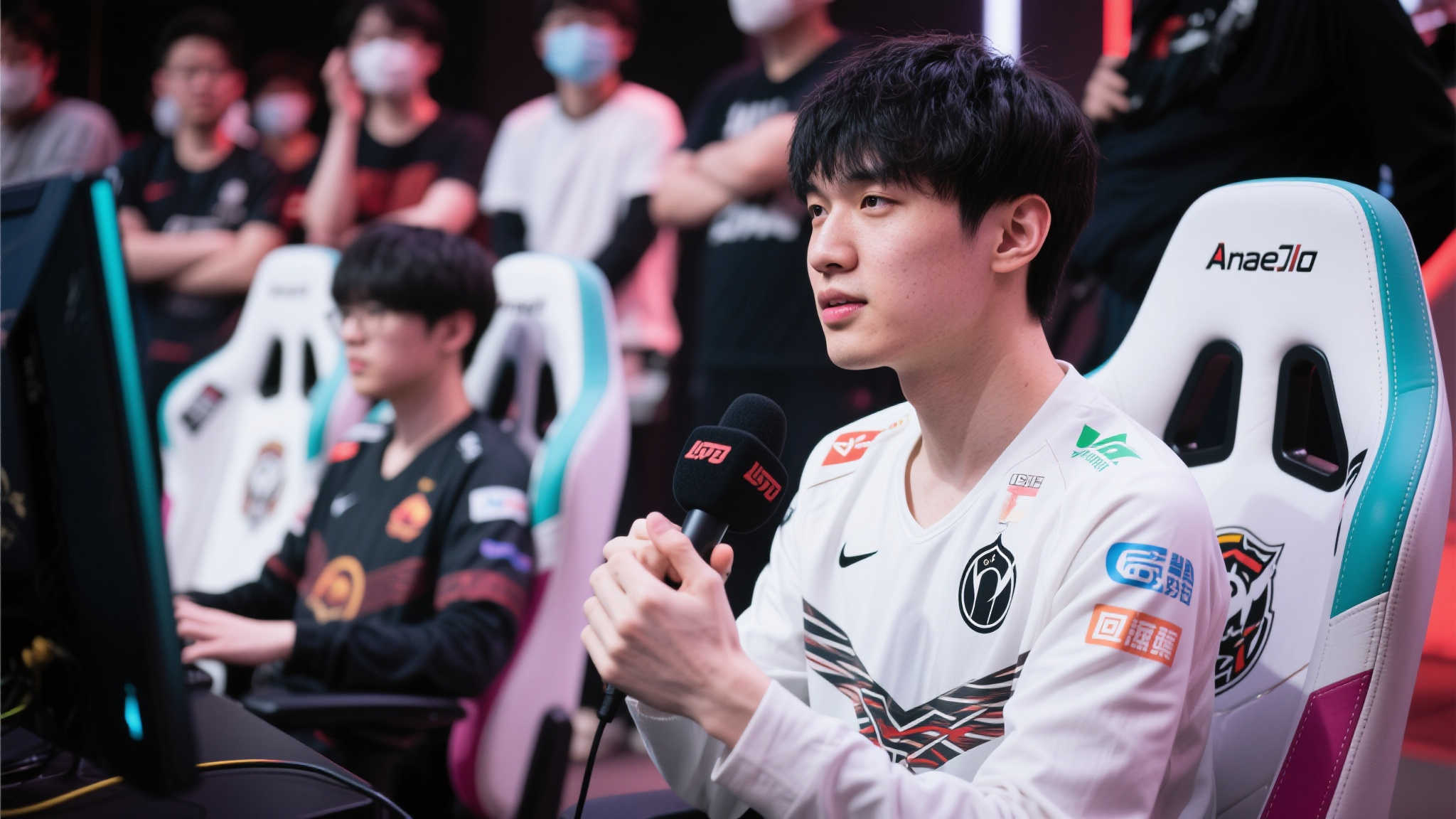 BLG上单选手Bin承认对阵T1表现不理想：调整问题仍有胜算！